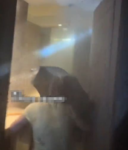 神机策 客人在酒店随手一挂，事后收到16万元“天价账单”！